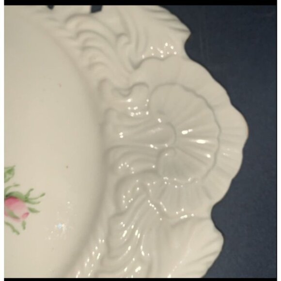 Set Of 3 Vintage Floral Porcelain Plates With Intricate Cutout Design & Pink Ros - Picture 10 of 16